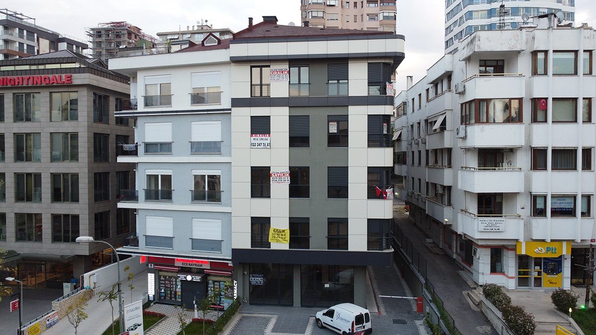 Feneryolu Konut, Centrum